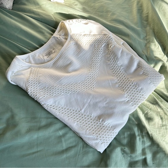 🩷ATHLETA DOUBLE LINED LONG SLEEVE BURPEE LASER CUT ATHLETIC WORKOUT SIZE MEDIUM - Picture 10 of 10